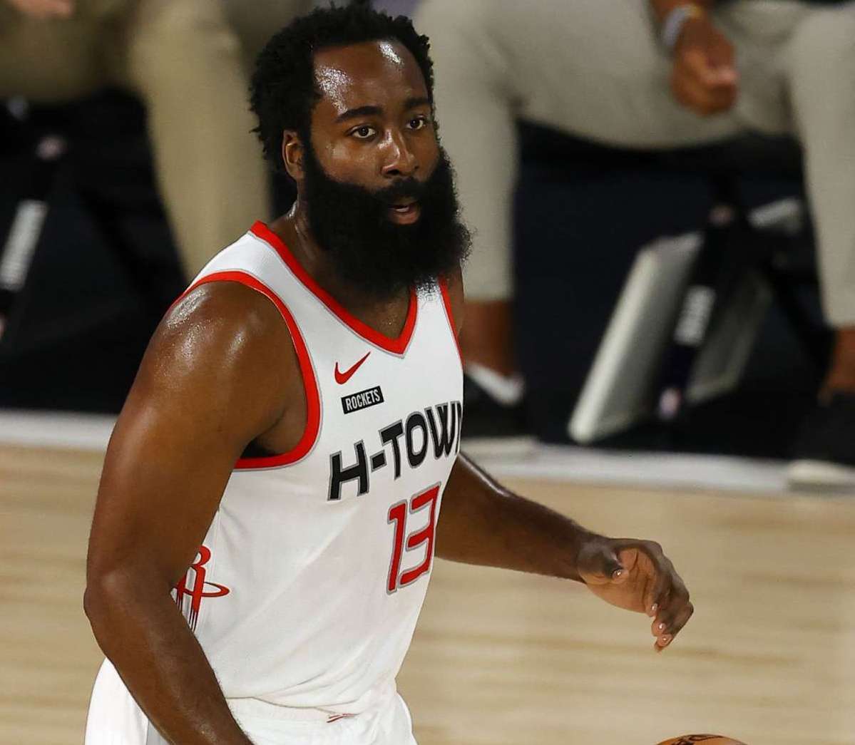 季开了一个 季开了一个