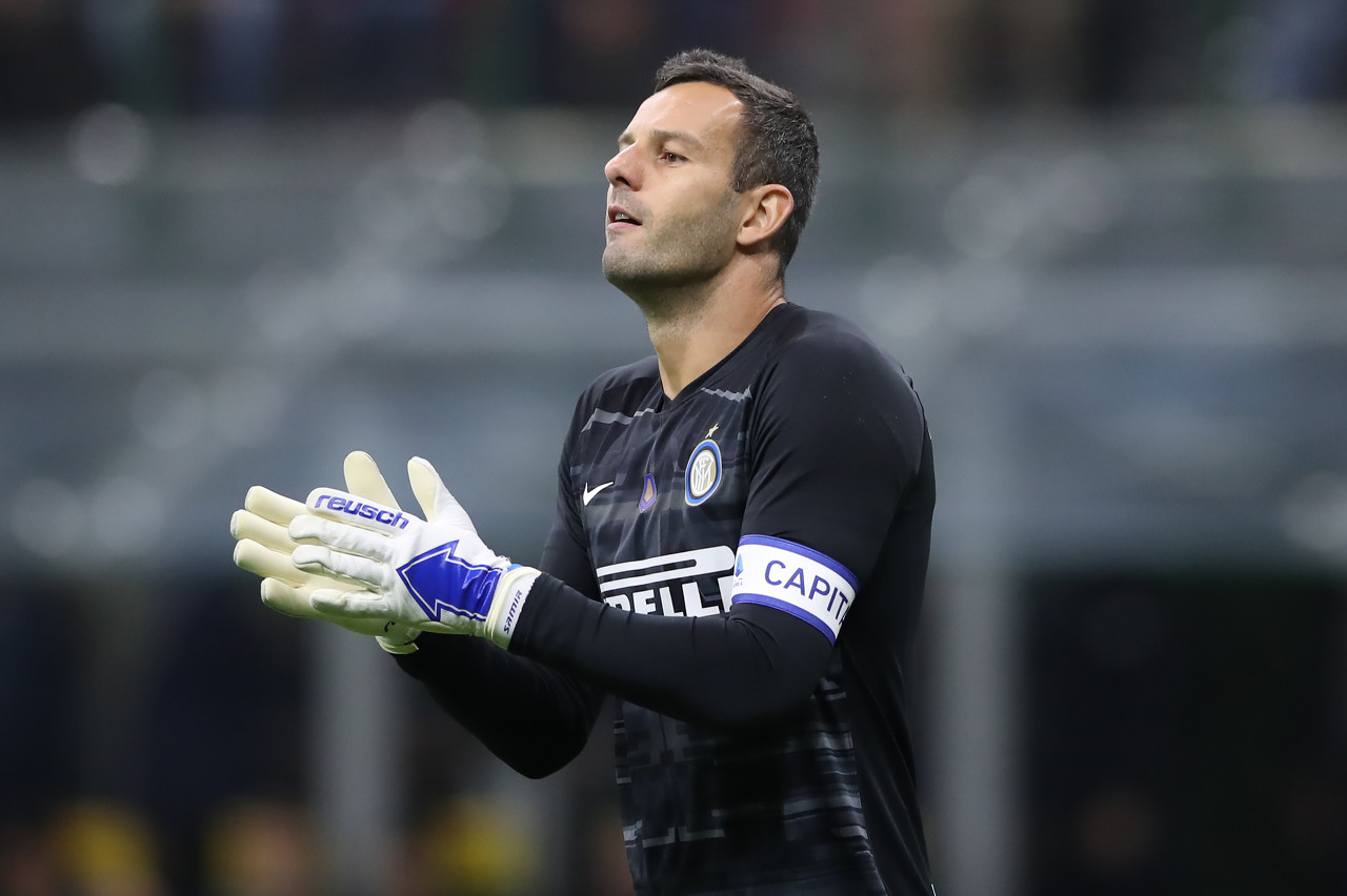 前者给出航 前者给出航